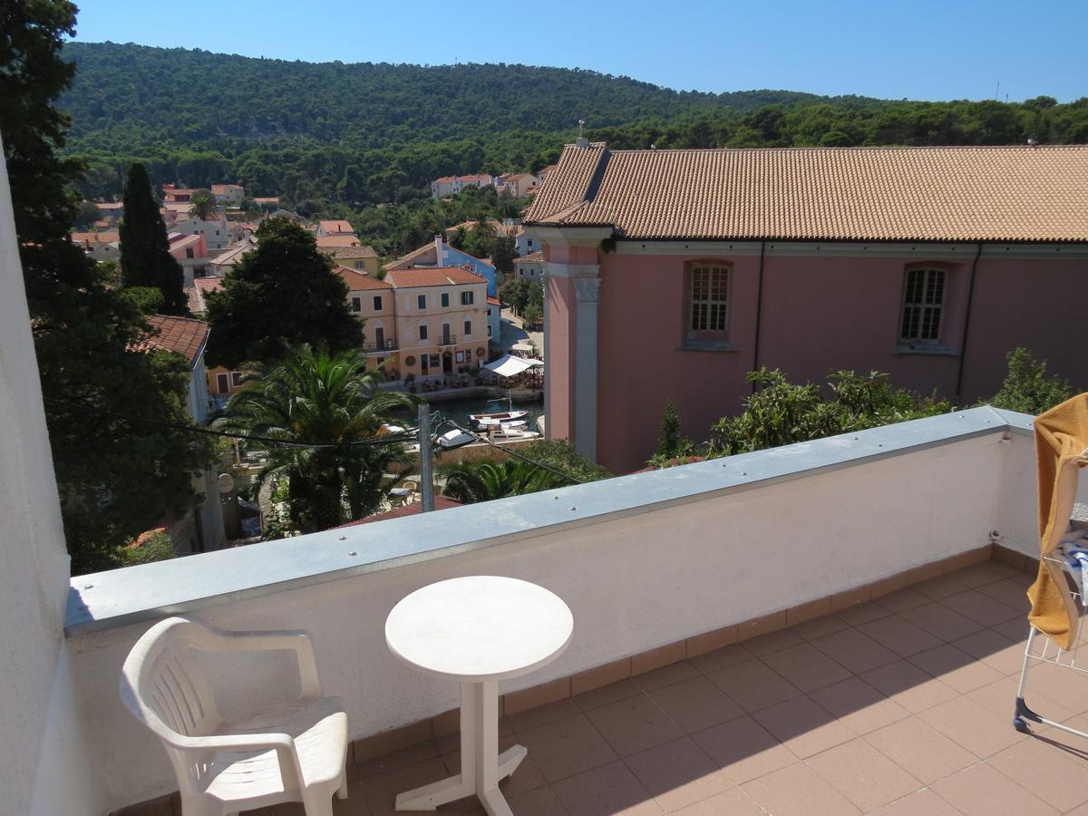 Hi Hostel Veli Lošinj 外观 照片