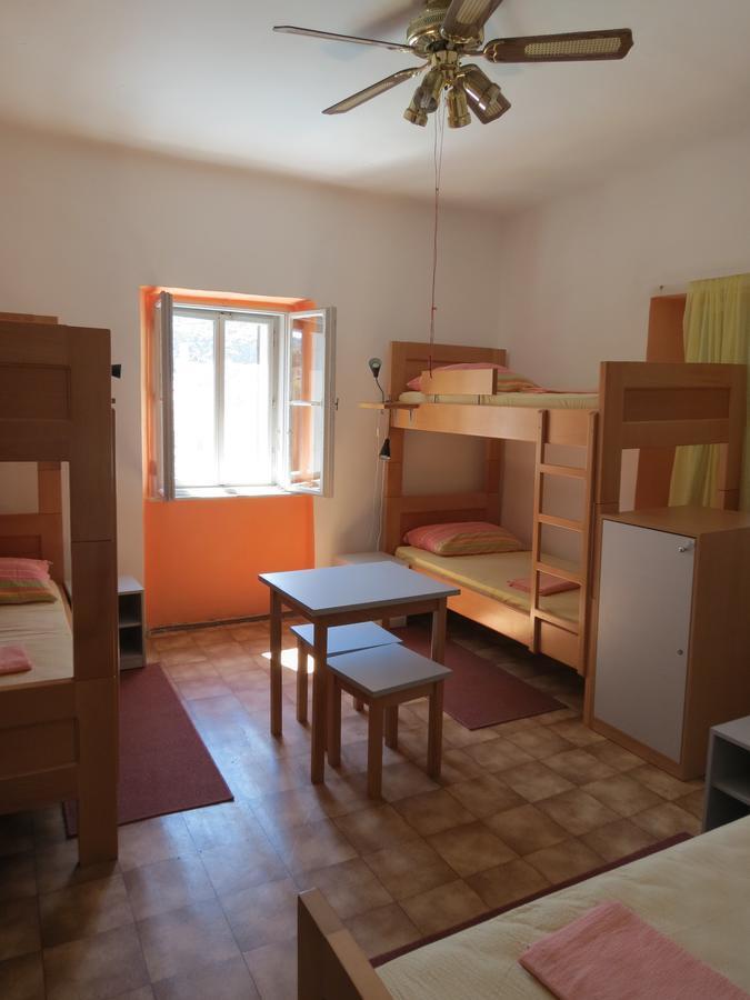 Hi Hostel Veli Lošinj 外观 照片