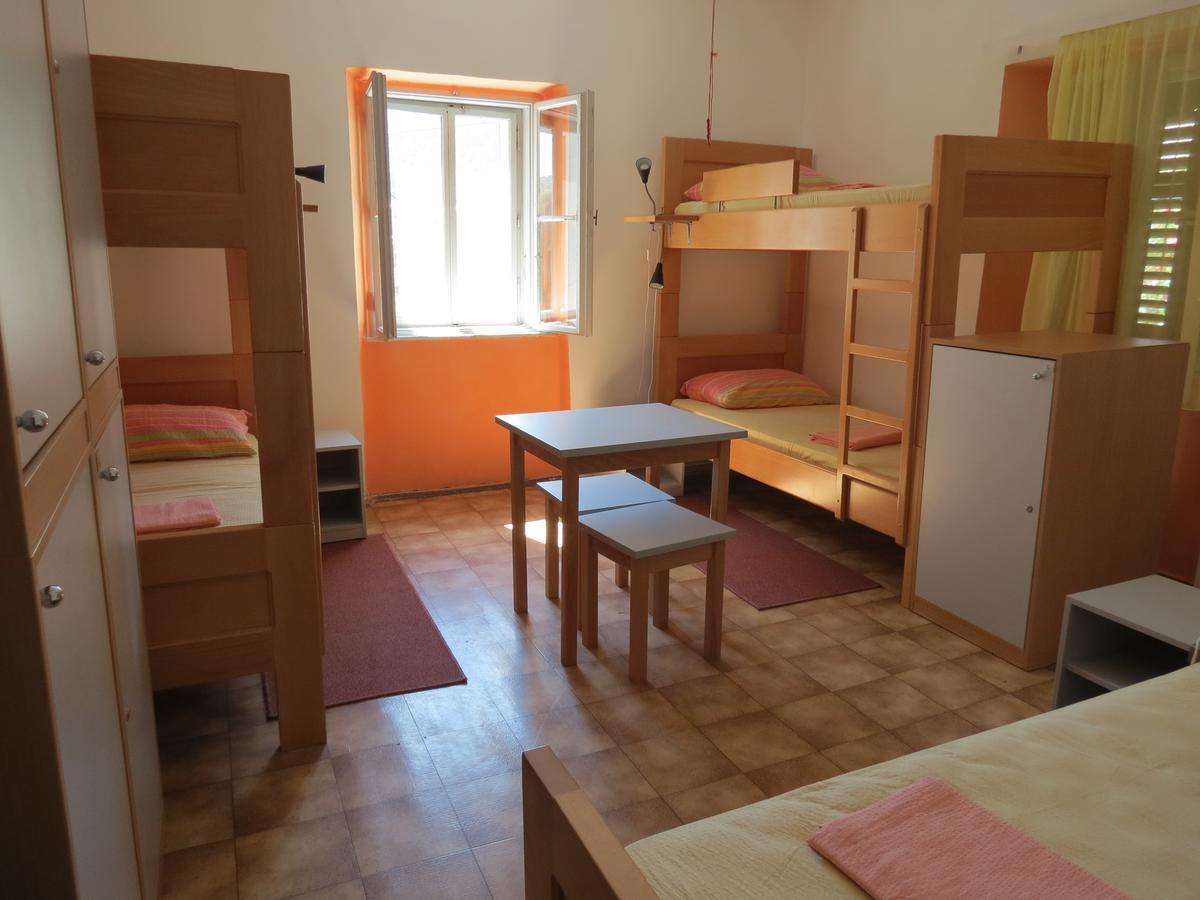 Hi Hostel Veli Lošinj 外观 照片