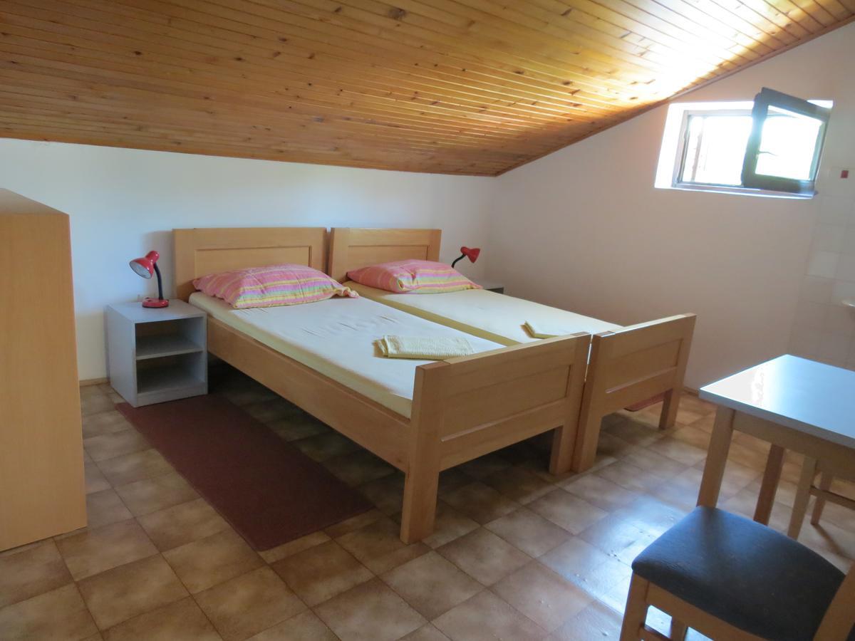 Hi Hostel Veli Lošinj 外观 照片