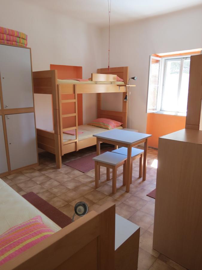 Hi Hostel Veli Lošinj 外观 照片