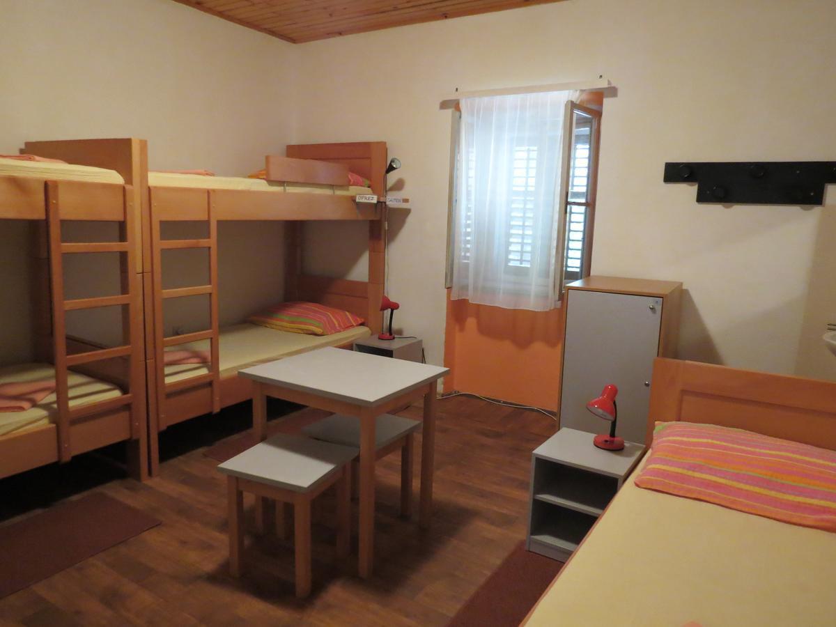 Hi Hostel Veli Lošinj 外观 照片